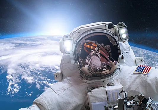 Astronaut im Weltall