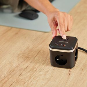 Produktbild für Steckdosenwürfel Fellowes 100137169, mit Schalter, schwarz