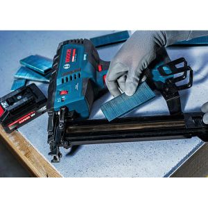 Produktbild für Elektrotacker Bosch EXPERT EXTH18V-50M, inkl. Koffer