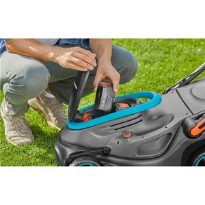 Produktbild für Rasenmäher Gardena PowerMax 37/36V P4A Set, Akku