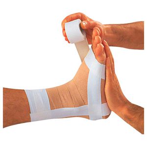 Produktbild für Tapeverband Leukotape Classic, wasserabweisend, weiß