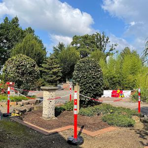 Produktbild für Absperrpfosten UvV PPC Quad, rot/weiß, aus Kunststoff