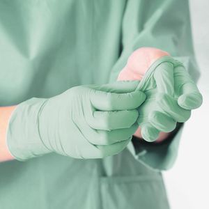 Produktbild für Einmalhandschuhe Franz-Mensch Safe Light, grün, 100 Stück