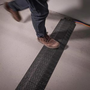 Produktbild für Kabelbrücke Defender XPRESS 100, 1Kanal