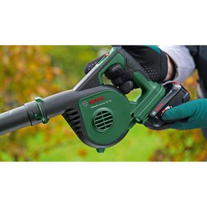 Produktbild für Laubbläser Bosch UniversalLeafBlower 18V-130, Akku