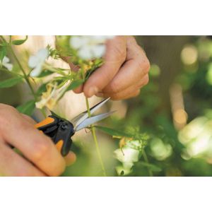 Produktbild für Gartenschere Fiskars Solid Micro-Tip SP130, 1051600, Bypass