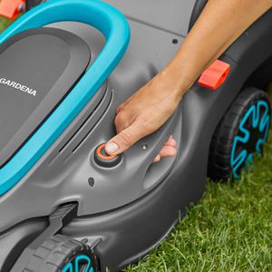 Produktbild für Rasenmäher Gardena PowerMax 32/18V P4A Set, Akku