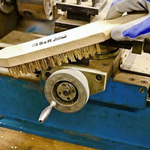 Produktbild für Drahtbürste S&amp;R 135.003.290, Handbürste 290 mm