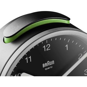Produktbild für Wecker Braun BC12SB schwarz, silber, analog