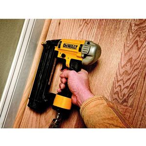 Produktbild für Druckluftnagler DeWalt DPN1850PP-XJ