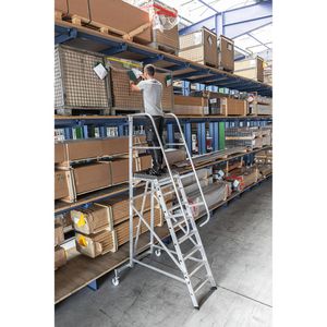 Produktbild für Podestleiter MUNK 52508, mit nivello-Leiterfüße