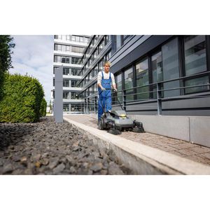 Produktbild für Kehrmaschine Kärcher KM 70/30 C BP 2SB, Akku