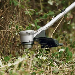 Produktbild für Rasentrimmer Bosch AdvancedBrushCut 36V, Akku