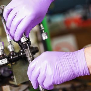 Produktbild für Einmalhandschuhe Franz-Mensch Safe Light, lila, 100 Stück