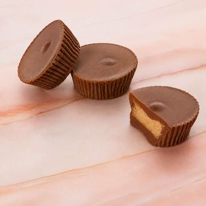 Produktbild für Pralinen KoRo Nut Butter Cups Salty Pistachio, 36 Stück, BIO