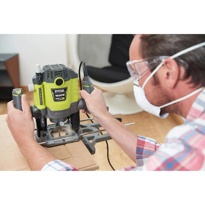 Ryobi Oberfräse RRT1600-K, 1600 W, 0-55 mm Hubhöhe - Böttcher AG