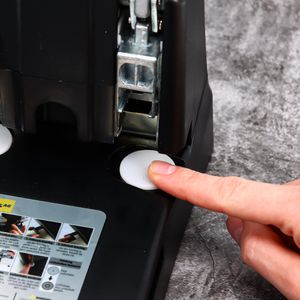 Produktbild für Locher Böttcher-AG Premium, schwarz