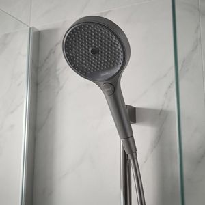 Produktbild für Handbrause hansgrohe Rainfinity 130 3 jet Eco, schwarz matt