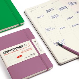 Produktbild für Buchkalender Leuchtturm1917 Akademischer Wochenplaner, 2025/26