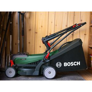 Produktbild für Rasenmäher Bosch UniversalRotak 2x18V-37-550, Akku