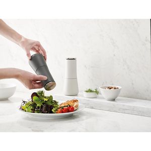 Produktbild für Gewürzmühle JosephJoseph Milltop, Höhe 17 cm