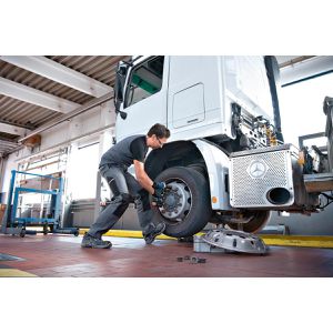 Produktbild für Akku-Schlagschrauber Bosch GDS 18V-1050 HC, 1050Nm