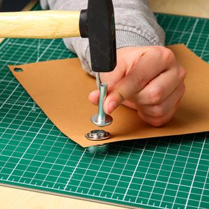 Produktbild für Ösen Böttcher-AG mit Scheiben und Einsetzwerkzeug