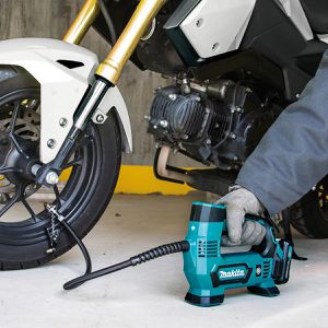 Produktbild für Kompressor Makita MP100DZ, 72 dB(A), 12V