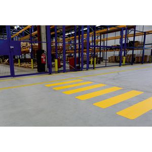 Produktbild für Bodenmarkierung Durable 181104 Zebrastreifen gelb