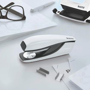 Produktbild für Heftgerät Leitz 5502-10-01, NeXXt WOW, inkl. 200 Heftklammern