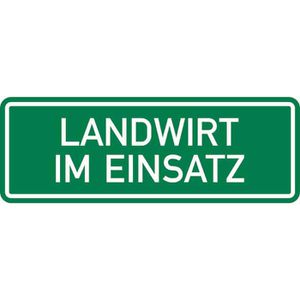Fahrzeugkennzeichnung SafetyMarking Landwirt im Einsatz
