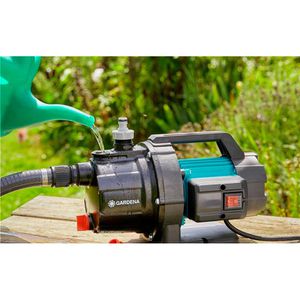 Produktbild für Gartenpumpe Gardena 3700/4 BASIC, 800 W