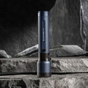 Produktbild für Taschenlampe Ledlenser P7R, blau, LED, aufladbar