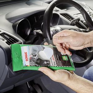 Produktbild für Reinigungstücher Sonax Kunststoffpflege glänzend, feucht