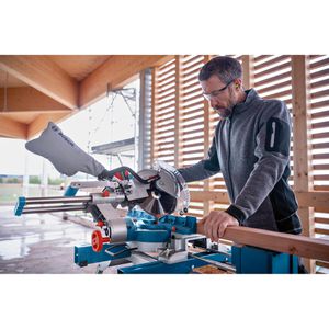 Produktbild für Kapp-Gehrungssäge Bosch GCM 18V-254 D, Paneelsäge