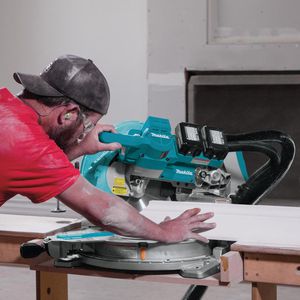 Produktbild für Kapp-Gehrungssäge Makita DLS111ZU, Akku Paneelsäge