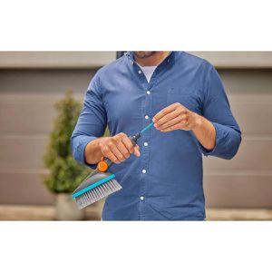 Produktbild für Waschbürste Gardena Cleansystem Handbürste M soft, 18842-20