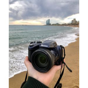 Produktbild für Kompaktkamera Kodak Pixpro AZ528, mit 3 Zoll Display