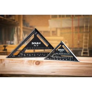 Produktbild für Winkeldreieck SOLA 56160101, RS 18, aus Aluminium