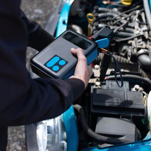 Produktbild für Starthilfe-Powerbank XLayer 220294, Offroad
