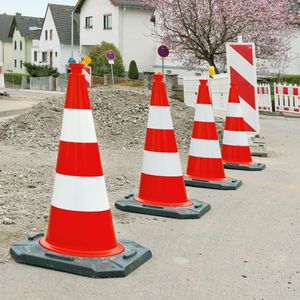 Produktbild für Leitkegel Moravia ReflexKegel EU, rot/weiß, 75cm