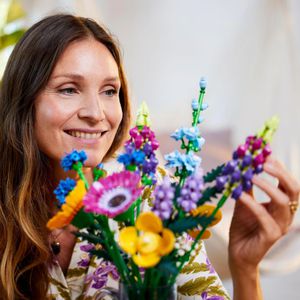 Produktbild für Klemmbausteine LEGO Icons 10313, ab 18 Jahre