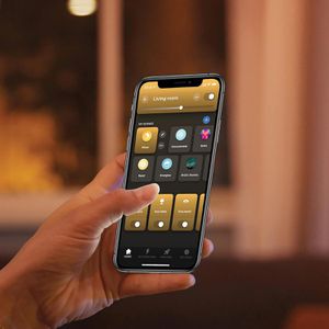 Produktbild für Deckenstrahler Philips-Hue Buckram, weiß mit LED