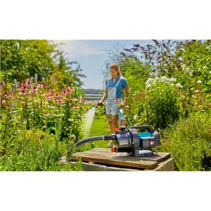 Produktbild für Gartenpumpe Gardena 3700/4 BASIC, 800 W