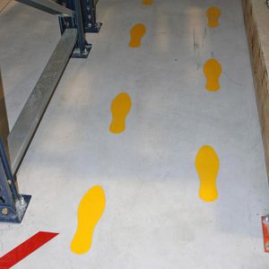 Produktbild für Bodenmarkierung Djois Fuß gelb