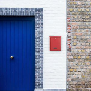 Produktbild für Briefkasten Rottner T04504, Brighton, rot, aus Edelstahl