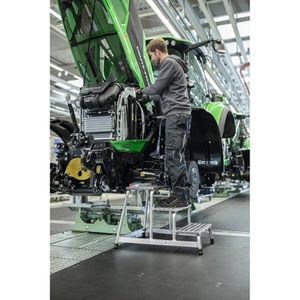 Produktbild für Montagetritt MUNK 50010, bis 150kg