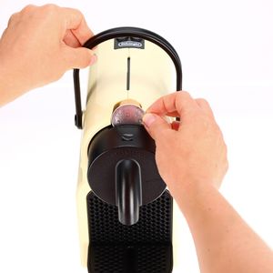 Produktbild für Kapselmaschine DeLonghi Nespresso Inissia EN80.CW