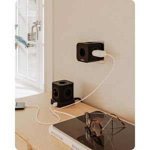 Produktbild für Steckdosenwürfel Voomy Power Cube S10, mit Schalter, schwarz