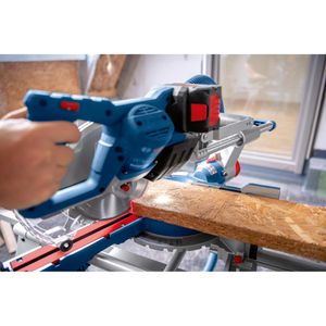 Produktbild für Kapp-Gehrungssäge Bosch GCM 18V-216 D, Paneelsäge